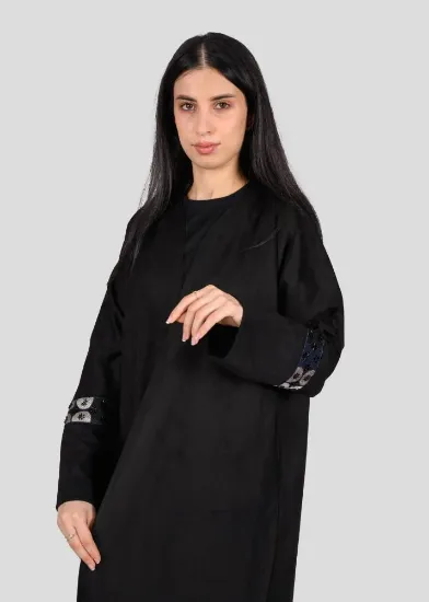 صورة عباية شامواه مفتوحة بتطريز الأكمام