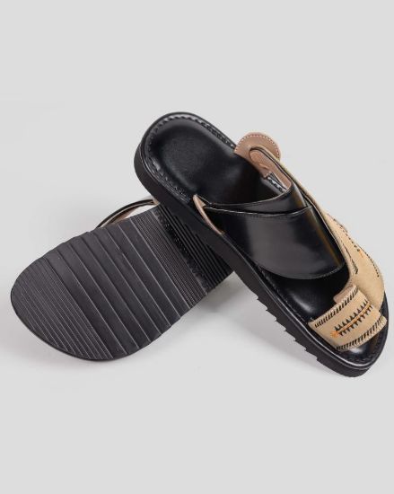 صورة نعال رجالي بيج و اسود